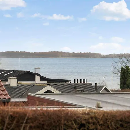 Sj273-hejls-gronningen-1 בית נופש *